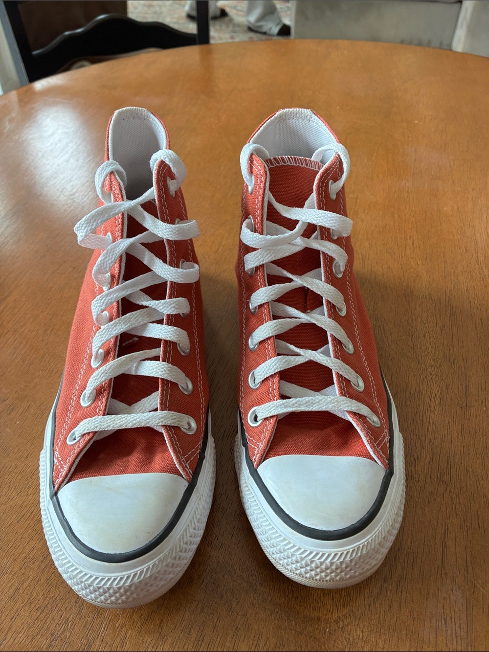 Converse orange women’s size 7